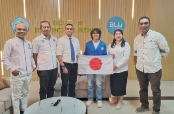 Kerennnn, Mahasiswa Akuntansi Fakultas Ekonomi dan Bisnis TEFL Teaching Practicum in Fukuoka,Japan