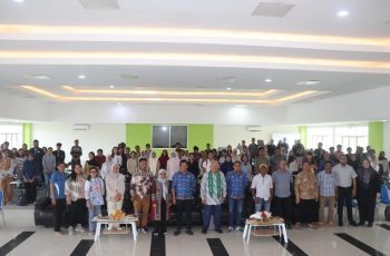 Kuliah Umum FEB Universitas Pattimura Bahas Financial Statement Fraud Bersama Guru Besar FEB Universitas Diponegoro